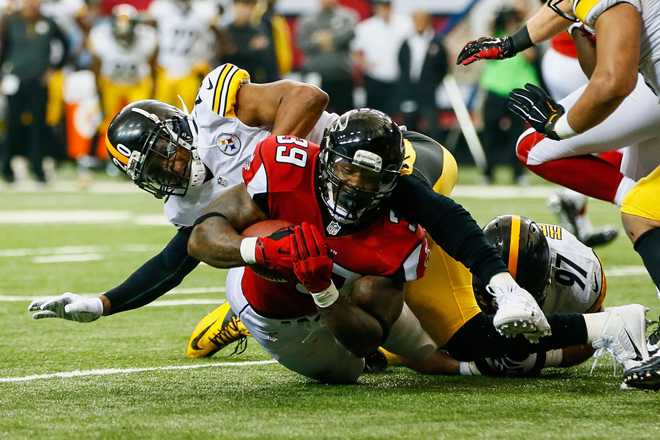 Steven Jackson and the Falcons came up just short in their comeback bid again on Sunday (Getty Images).