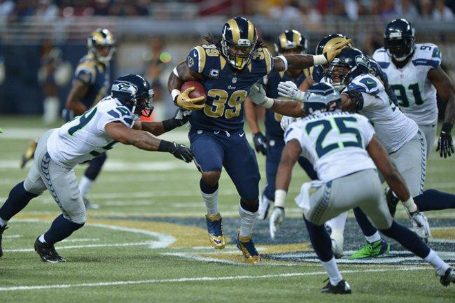 The success of the passing attempt has opened some holes for me and allowed me to stay patient (St. Louis Rams photo).