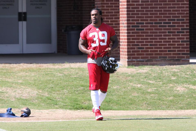 As he hit the practice field for the beginning of OTAs this week, Steven Jackson saw some new faces (Falcons photo).